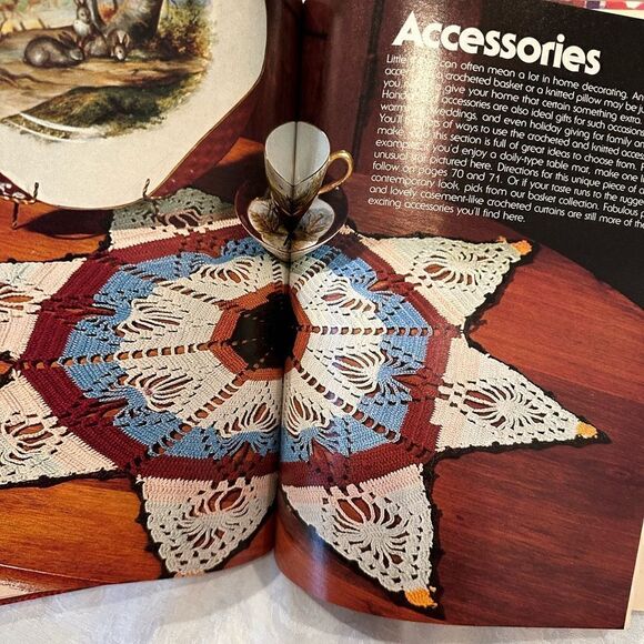 Book Crocheting and Knitting Patterns Vintage Better Homes and Gardens 1977 - Picture 10 of 13